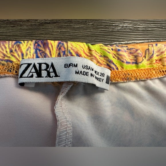 ZARA Ocean Reef Design Tap Shorts - Size M - Picture 7 of 14